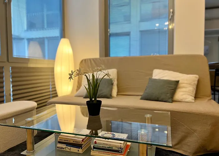 Adm Spacious Apartment In City Center - Wifi, Coffee, Ac